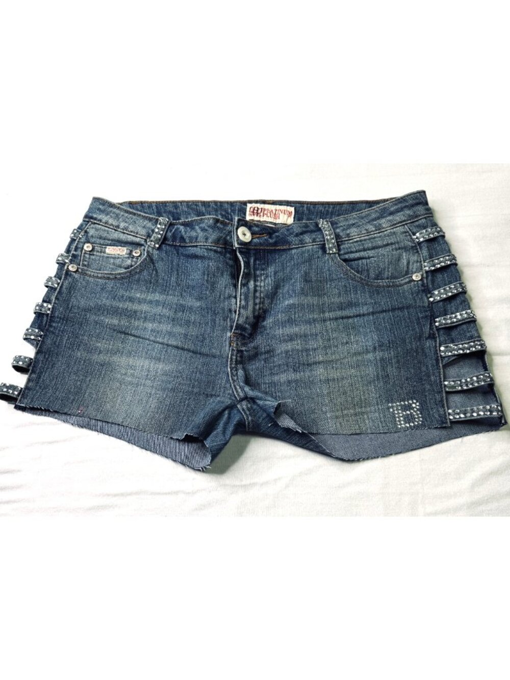 Platinum Plush Womens Size 11 Denim Shorts Rhinestone Details Frayed Hem Cutoff